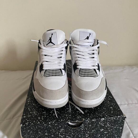 Jordan 4 retro military black - size 10.5 M / 12 W US / 43.5 EU - Picture 7 of 8